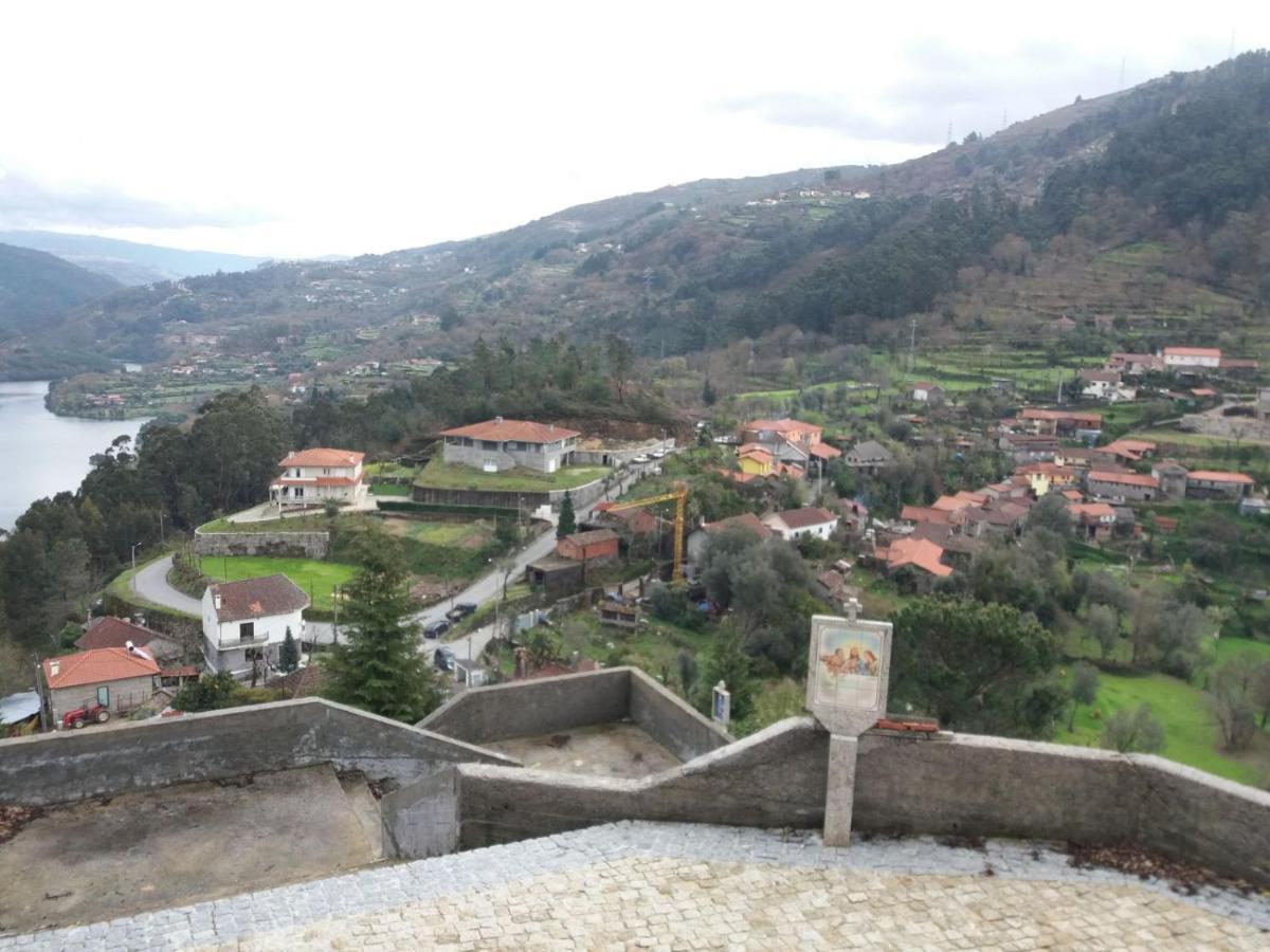 Alojamento De Crasto - Geres Buitenkant foto