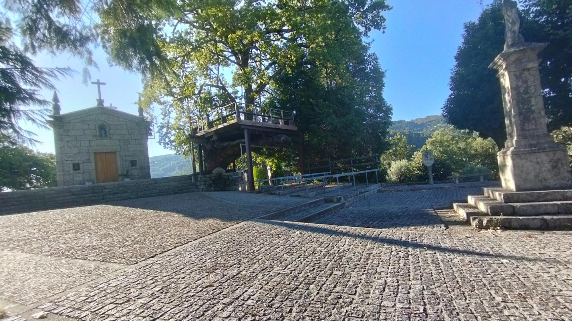 Alojamento De Crasto - Geres Buitenkant foto